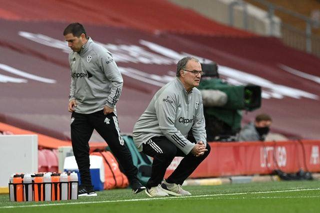 库里缺阵库明加轰33分 勇士险胜火箭终结5连败